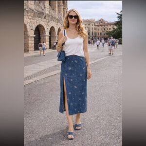 ANTHROPOLOGIE NWT AVEC LES FILLES DENIM HIGH SLIT FLORAL SKIRT MIDI size 12.